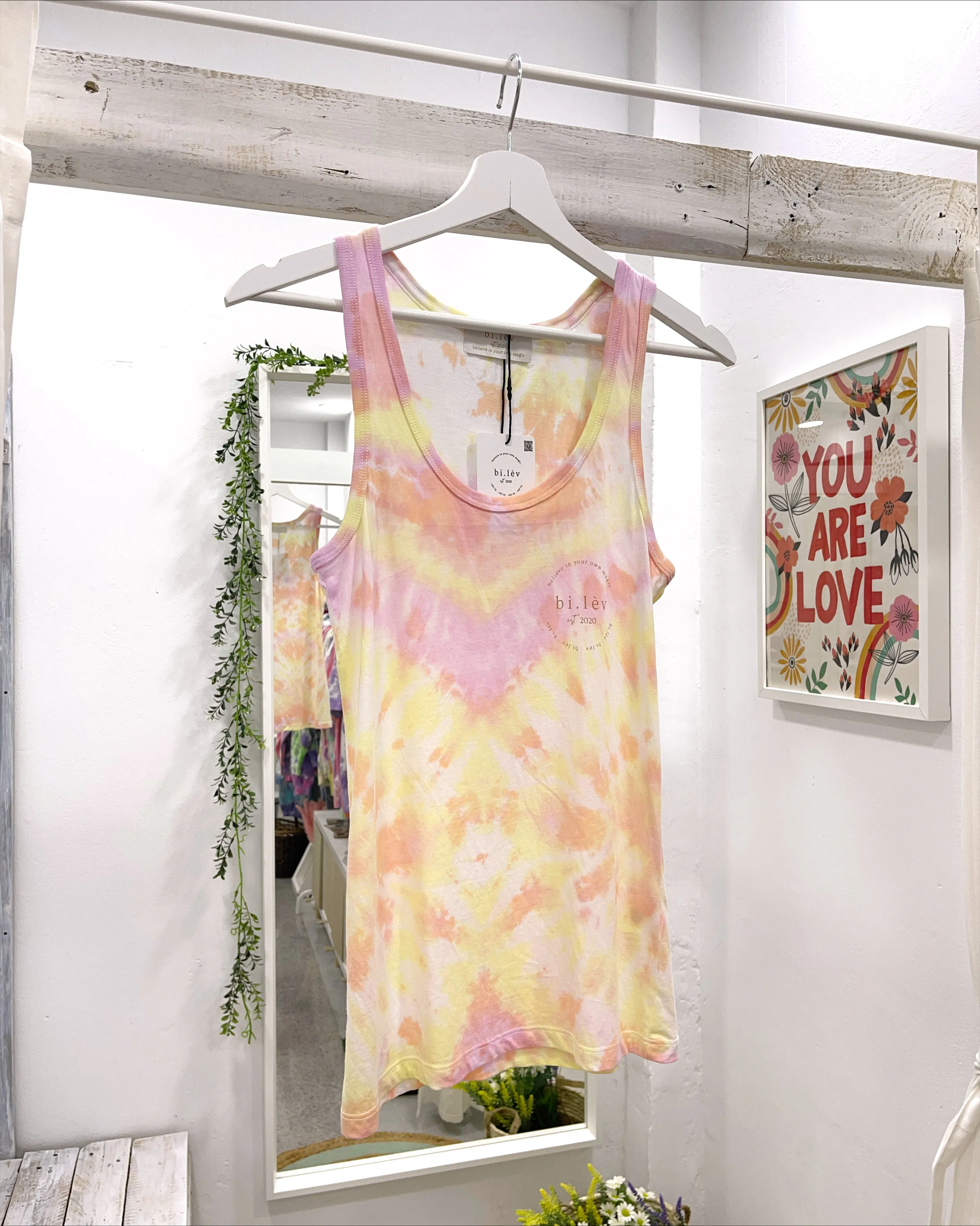 AURA - Sleeveless Organic Cotton Top