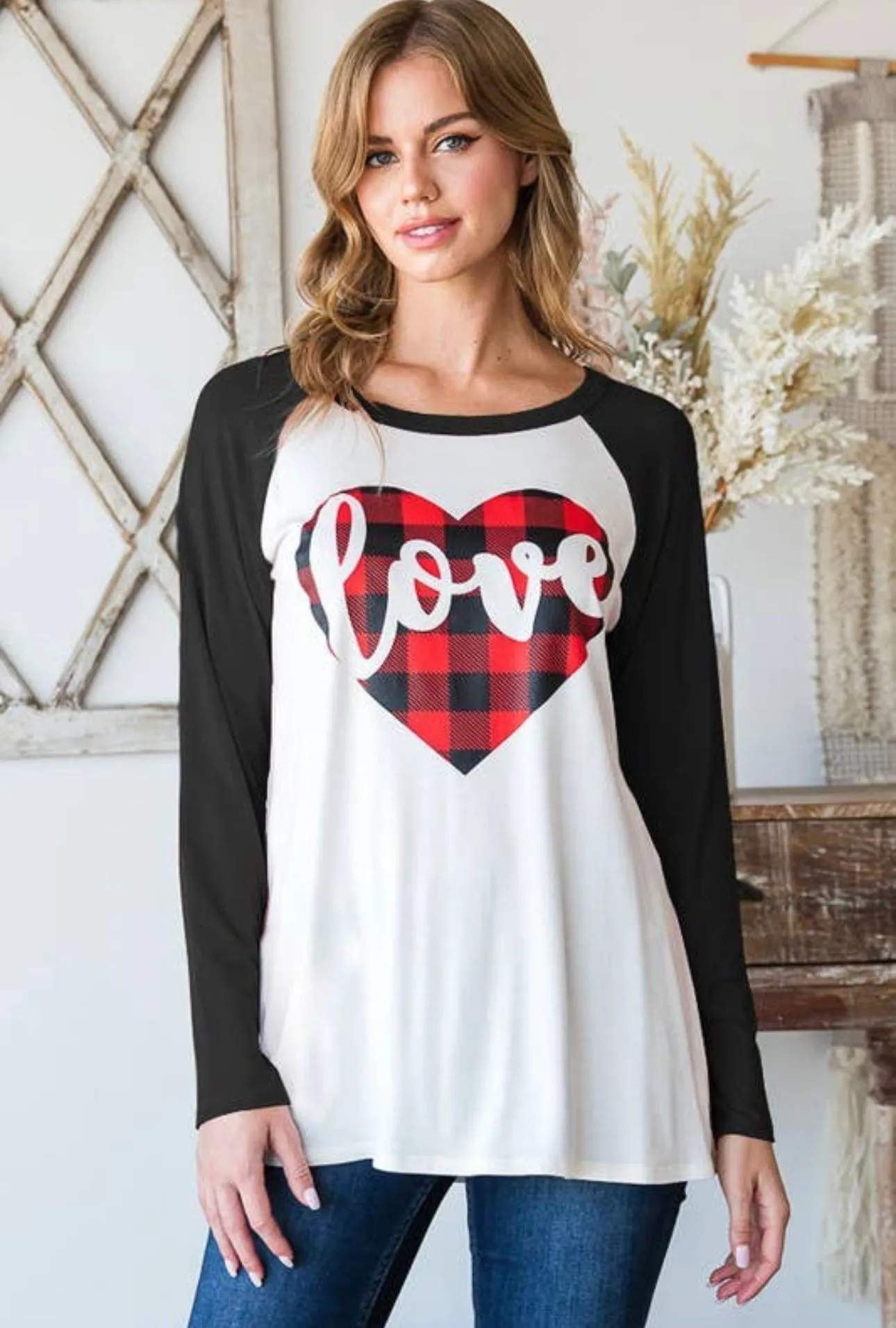 LOVE HEART DETAIL BUFFALO PLAID LONG SLEEVE RAGLAN TOP