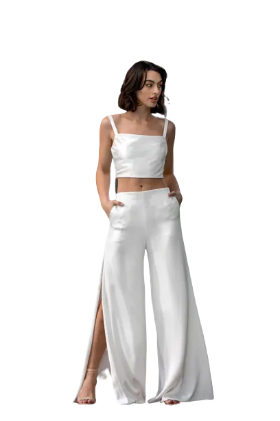 Minimalist Draping On Simple Straight Neckline Top