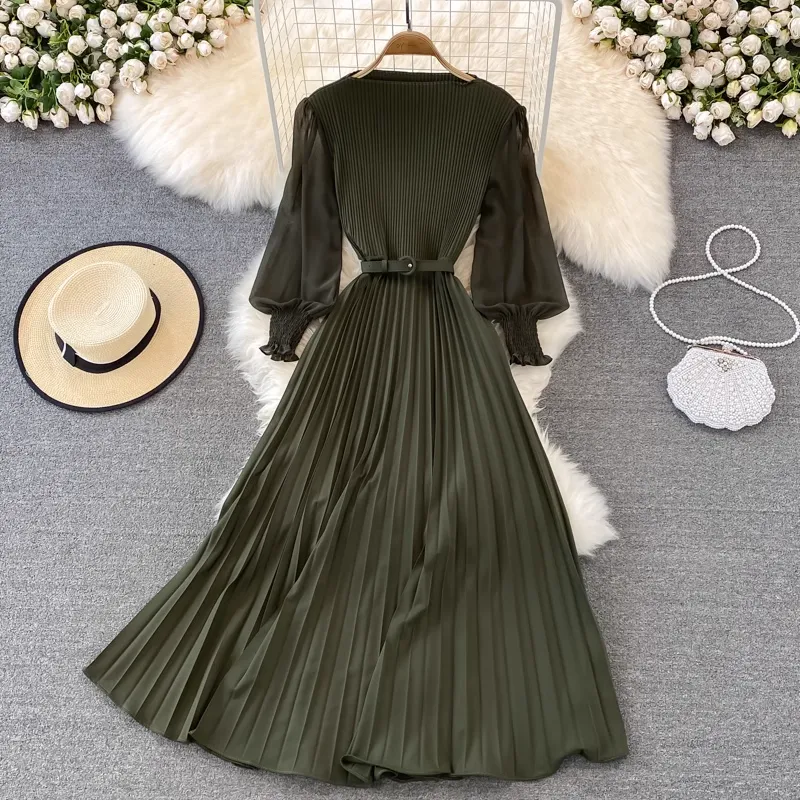 Spring and Autumn Round Neck Long Sleeve Chiffon Pleated Dress 1460