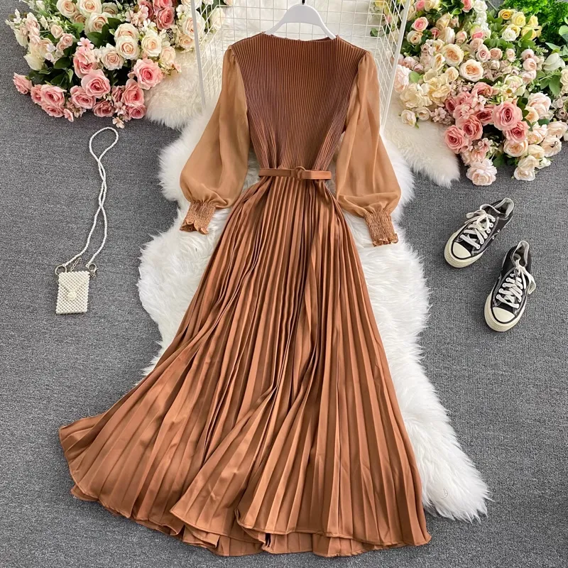 Spring and Autumn Round Neck Long Sleeve Chiffon Pleated Dress 1460