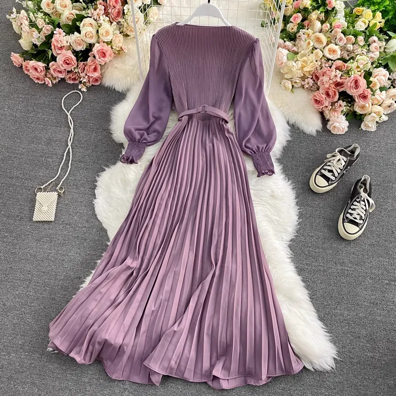 Spring and Autumn Round Neck Long Sleeve Chiffon Pleated Dress 1460
