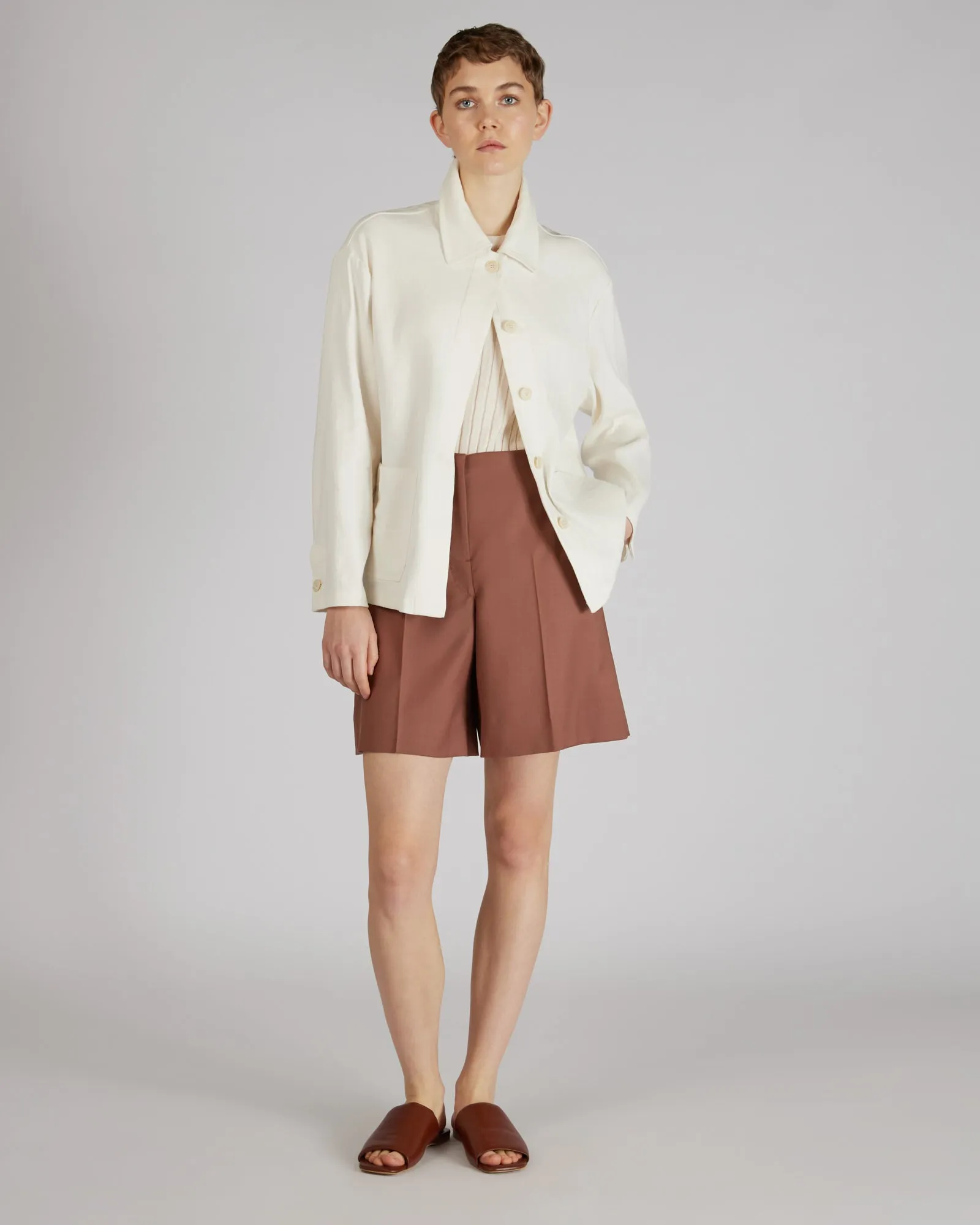 Stretch wool fabric bermuda shorts